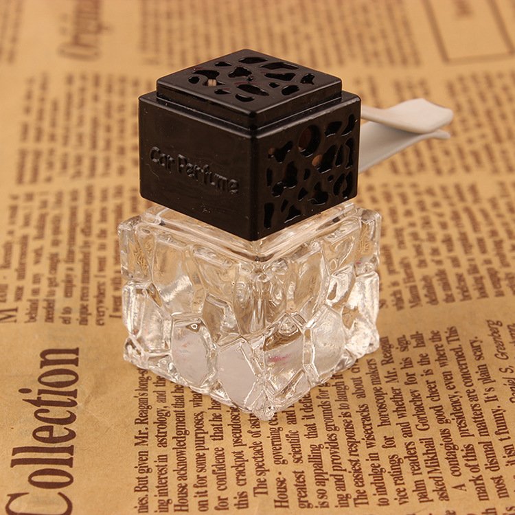 Custom 8ml, 10ml Gold Square Shape Metal lid Colorful Car Perfume Glass Bottle Car Air Freshener with Clip