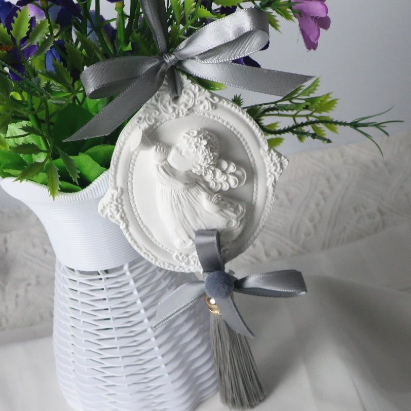 Hot Stock Hanging Plaster Trim Car Fragrance Stone Essential Oil Fragrance Diffuser Ceramic Gift Freshener