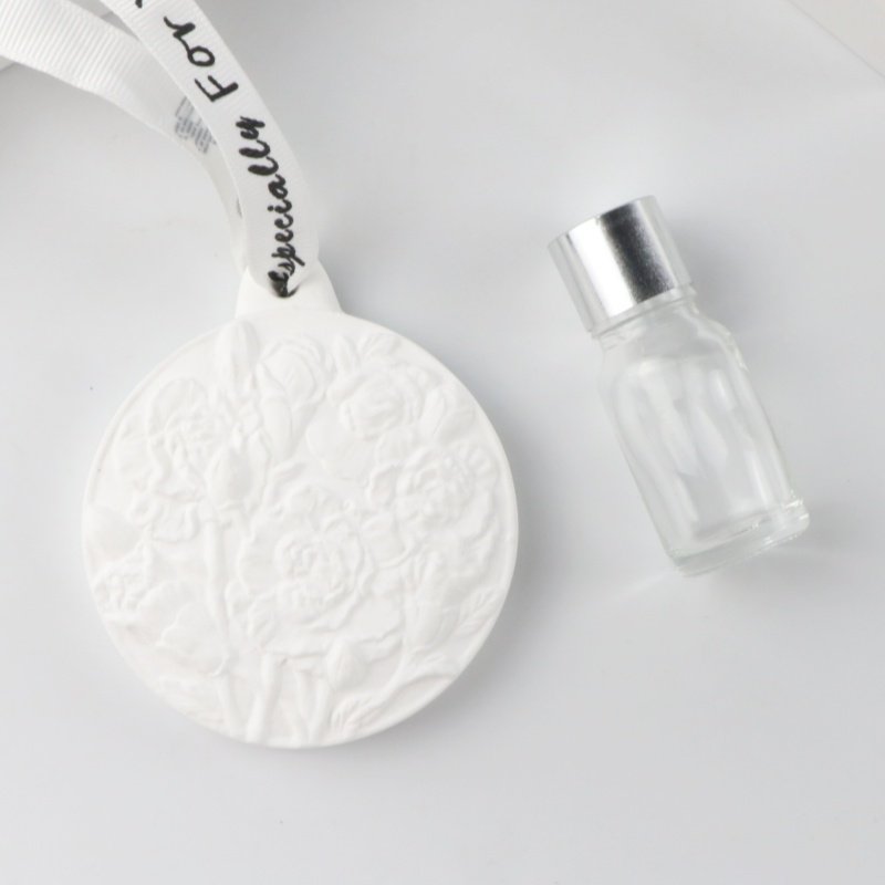 FinRu Round White Scented Ceramic Porcelain Flower Fragrance Essential Oil Diffuser Hanging Wardrobe Car Aromatic Air Freshener