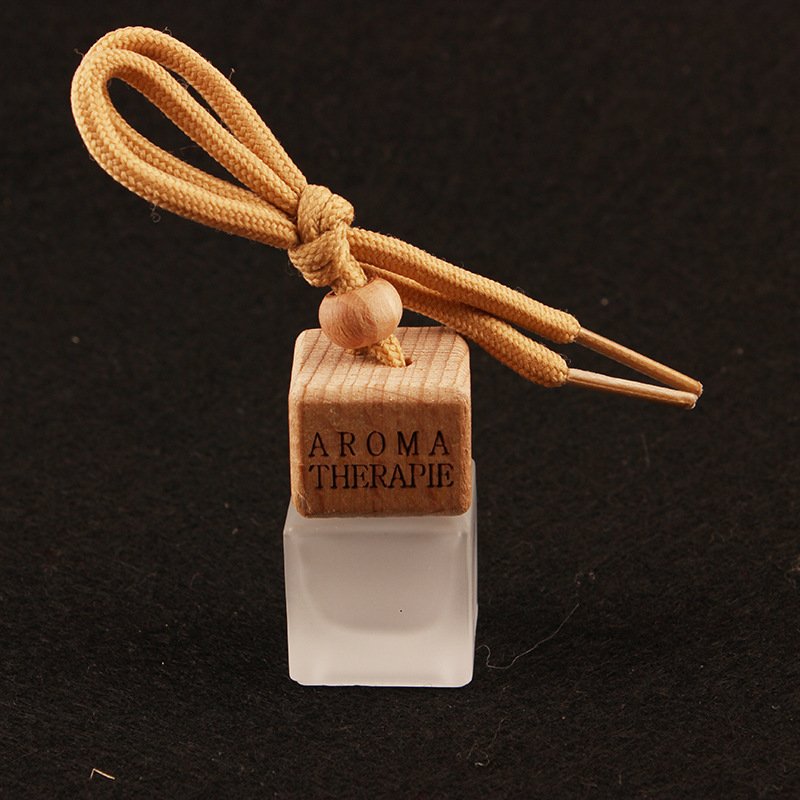 Wholesale 8ml Car Air Freshener Diffuser Empty Frosted Car Hanging Aroma Frosted Glass Perfume Bottle with Wooden Cap