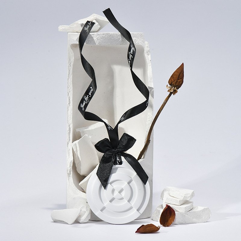 Factory Direct Car Wardrobe Air Freshener Hanging Ceramic Aroma Stone Diffuser Car Hanging Air Freshener Repeatable Perfume