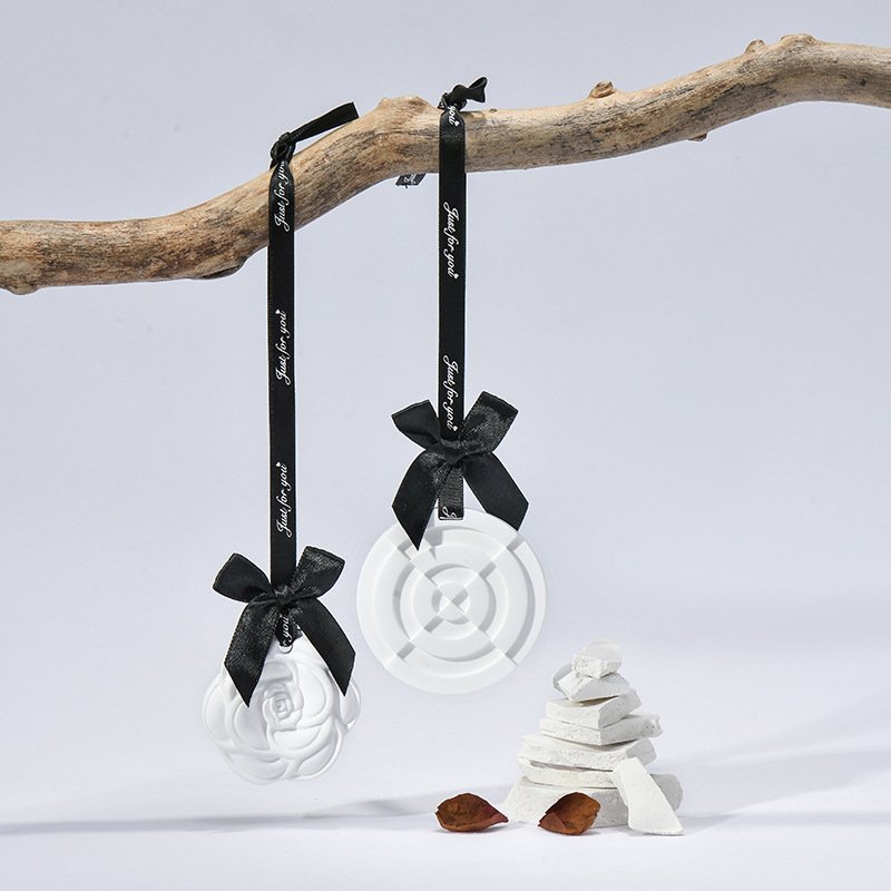 Factory Direct Car Wardrobe Air Freshener Hanging Ceramic Aroma Stone Diffuser Car Hanging Air Freshener Repeatable Perfume