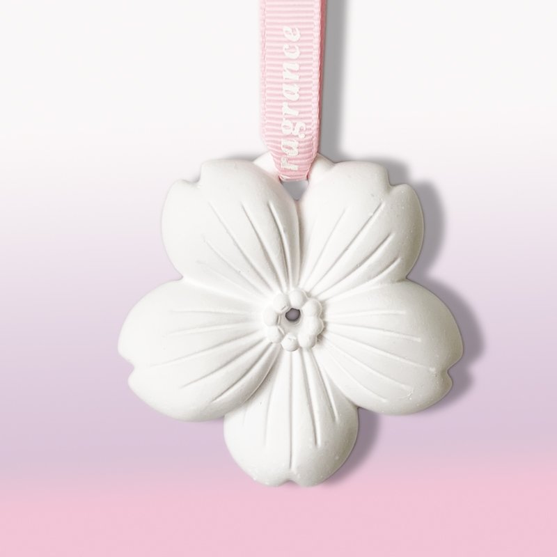 FinRu Hot Sale Hanging Car Closet Home Air Freshener Aroma Porcelain Flower Scented Ceramic Fragrance Essential Oil Diffuser