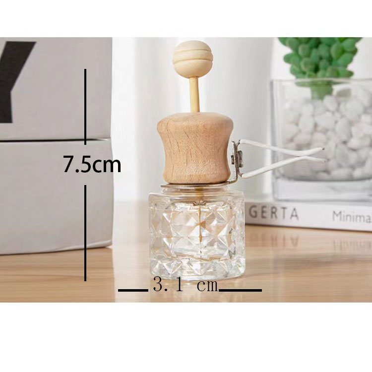 Diamond Shape Luxury Plastic Air Diffuser Eco-Friendly 10ml Car Aroma Diffuser Forest Clip Empty Glass Car Vent Home Office Lily