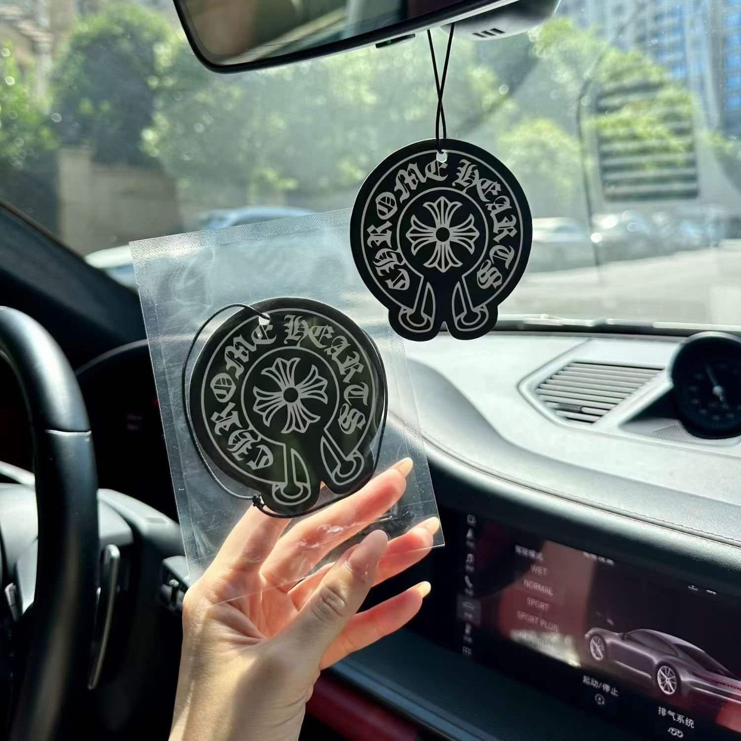 Hot custom design hanging air freshener Portable cross trend Car mounted car air freshener