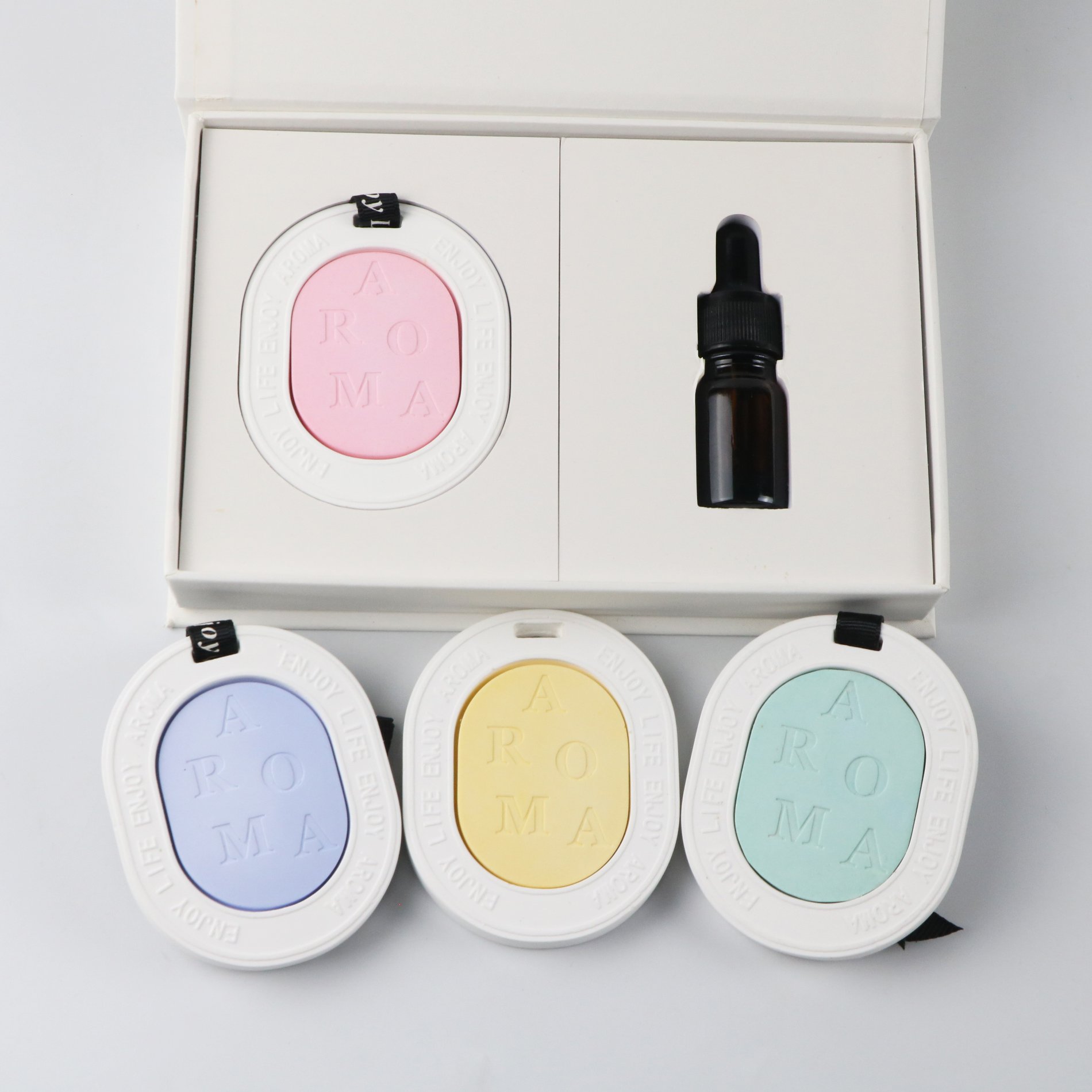 Factory Direct Hanging Car Wardrobe Air Freshener Home Scented Ceramic Aroma Plaster Porcelain Fragrance Essential Oil Diffuser