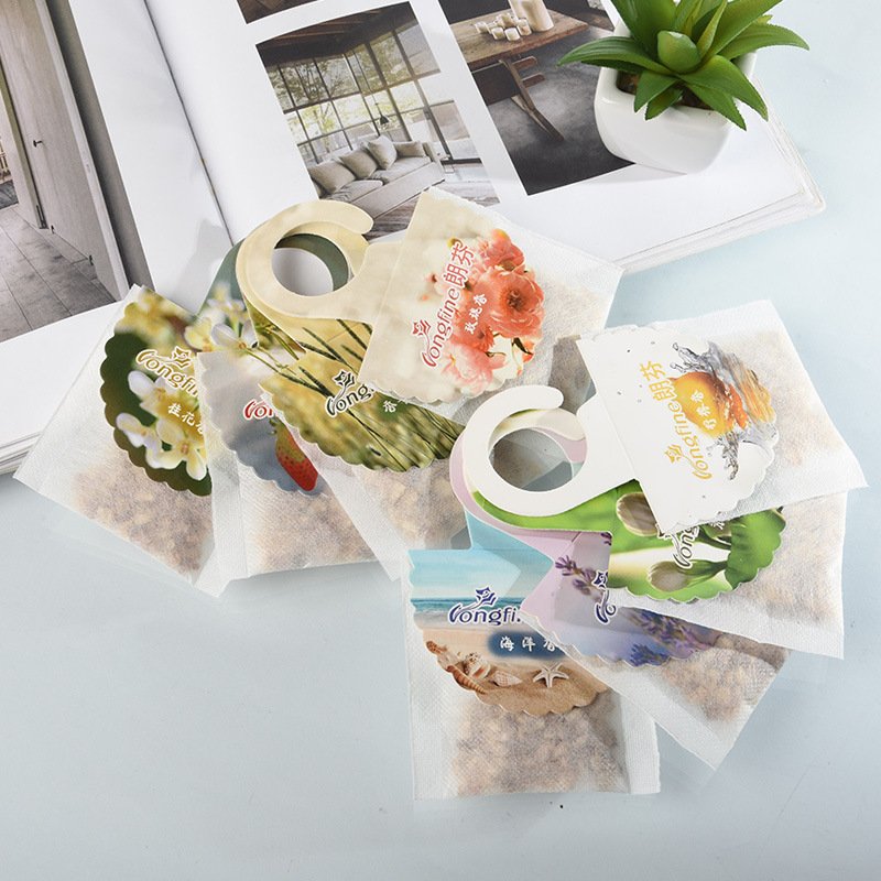 Hot selling hanging refreshing scent car wardrobe diffuser car accessories air freshener