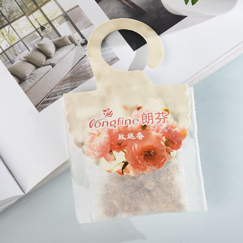 Hot selling hanging refreshing scent car wardrobe diffuser car accessories air freshener
