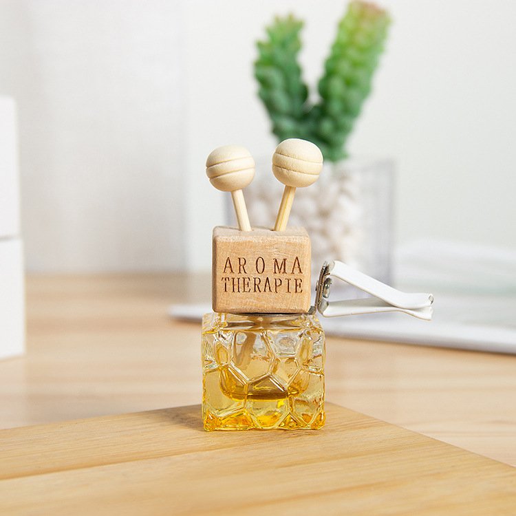 Tik Tok Hot Selling Car Air Decor Fragrance Perfume Accessories Scent Popular Hanging Pendant Glass Bottle Car Freshener