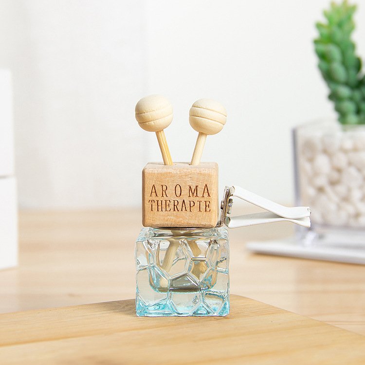 Tik Tok Hot Selling Car Air Decor Fragrance Perfume Accessories Scent Popular Hanging Pendant Glass Bottle Car Freshener