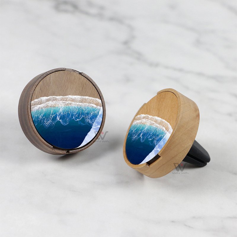 Wholesale Unique Stylish Car Air Freshener Wood Air Perfume Diffuser Can Be Custom Vent Clip Wooden Car Freshener Air