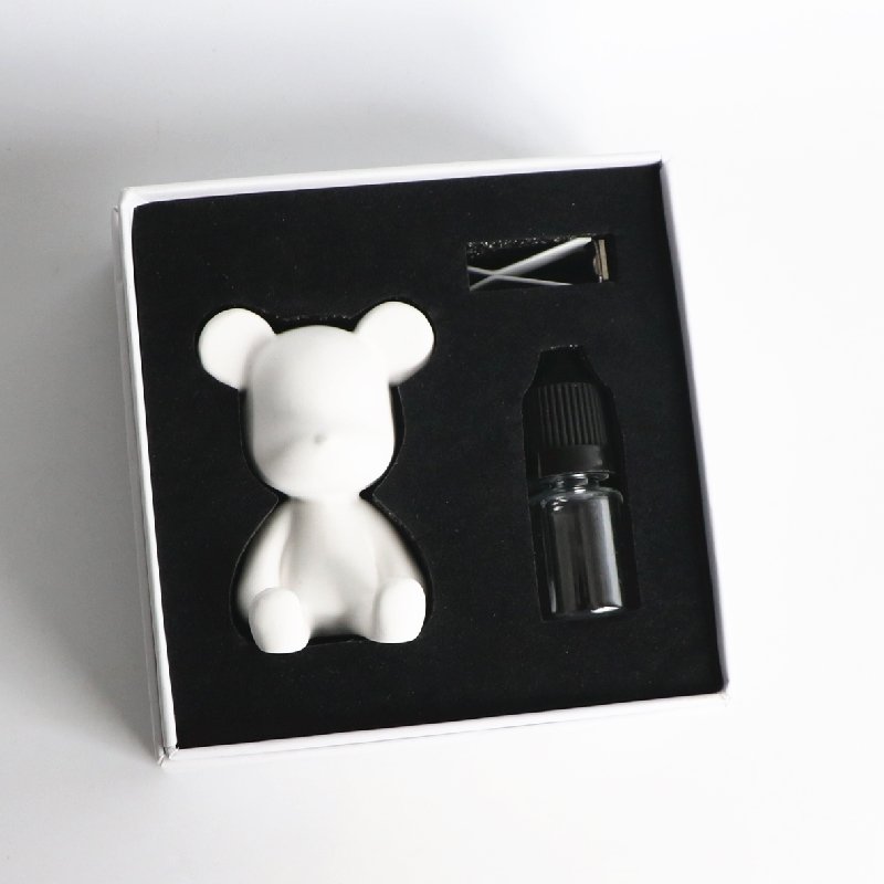 Car Decoration Wedding Gift Bear Shaped Air Freshener Aroma Flower Scented Porcelain Flower Fragrance Essential Oil Diffuser