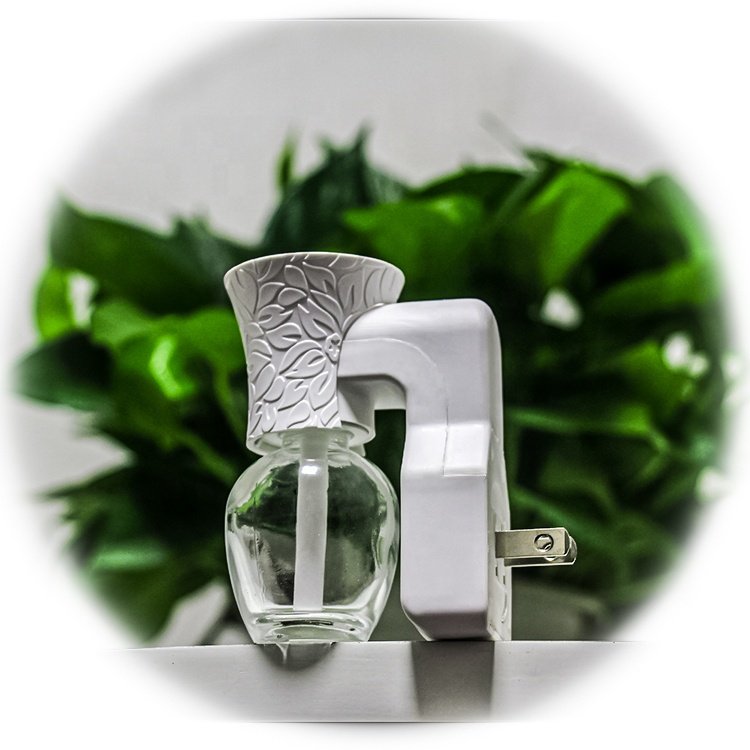 Wall Mounted Plug in Warmer Air Freshener Refill Bottle Glass Bottle For Customized Scents