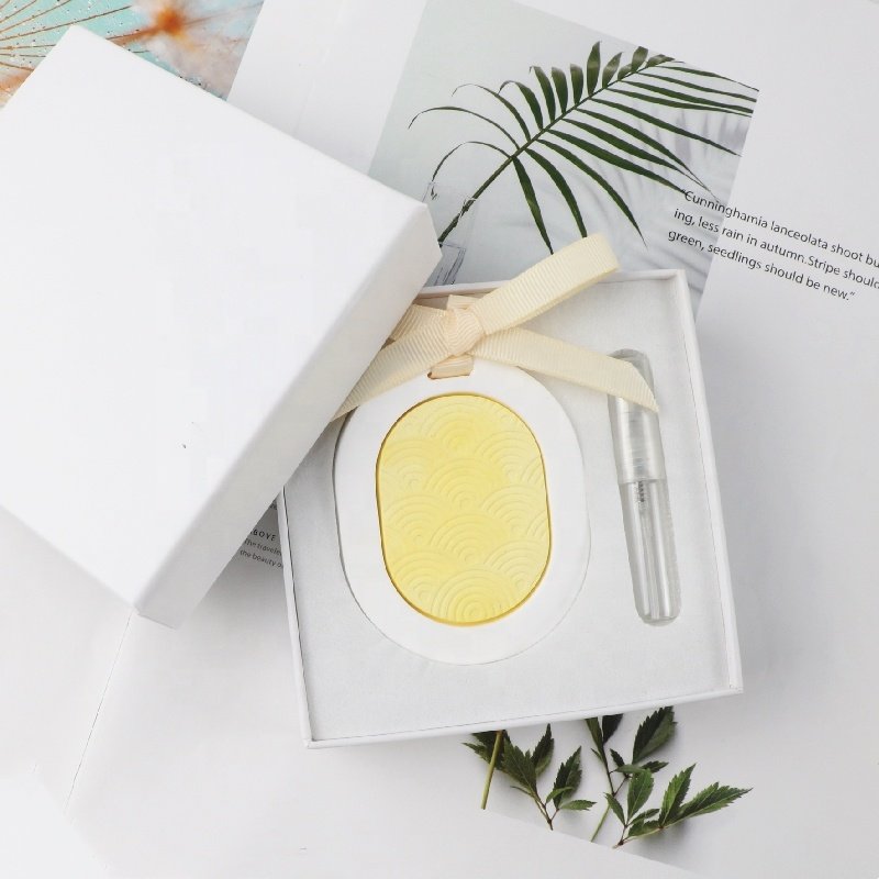 Wholesale Decoration Scented Ceramic Aroma Plaster Porcelain Flower Fragrance Oil Diffuser Hanging Car Wardrobe Air Freshener