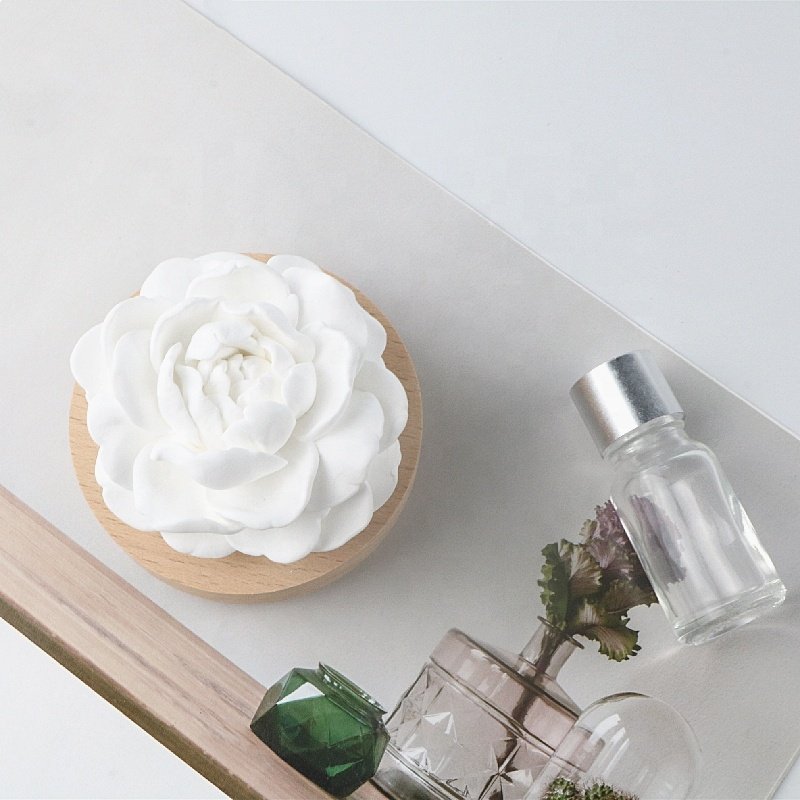 Hot Sale Home Decoration Car Air Freshener Ceramic Aroma Plaster Porcelain Flower Wood Base Scented Essential Oil Diffuser