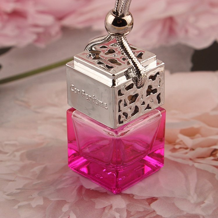 Hanging Car Air Freshener Car Diffuser Bottles Empty Glass Perfume Bottles Pendant for Essential Oil