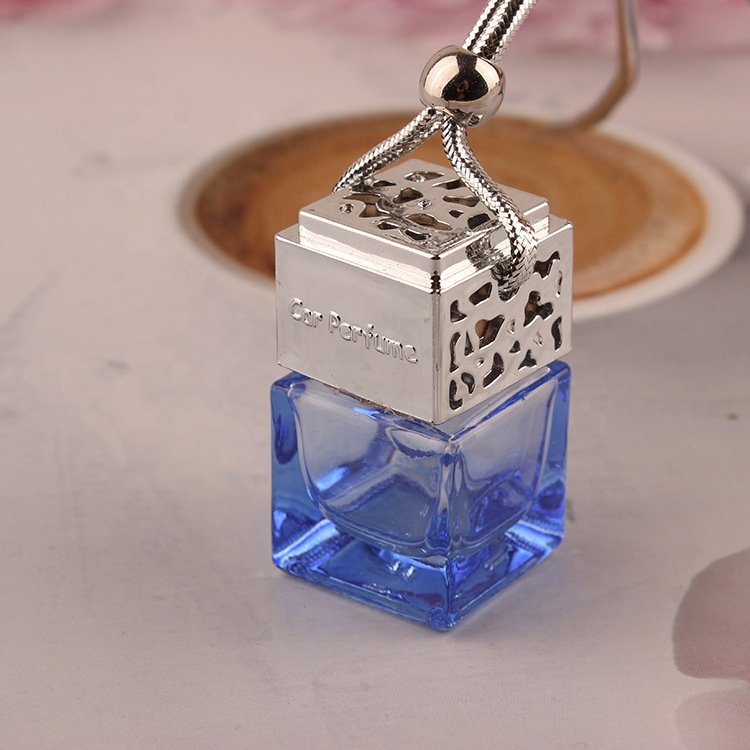 Hanging Car Air Freshener Car Diffuser Bottles Empty Glass Perfume Bottles Pendant for Essential Oil
