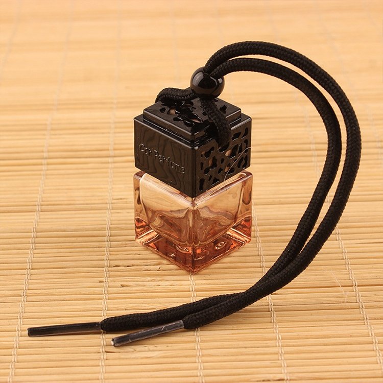 Hanging Car Air Freshener Car Diffuser Bottles Empty Glass Perfume Bottles Pendant for Essential Oil