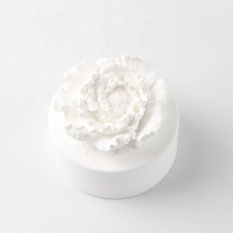 New Arrival Home Car Decoration Air Freshener Ceramic Scented Aroma Plaster Porcelain Flower Fragrance Essential Oil Diffuser