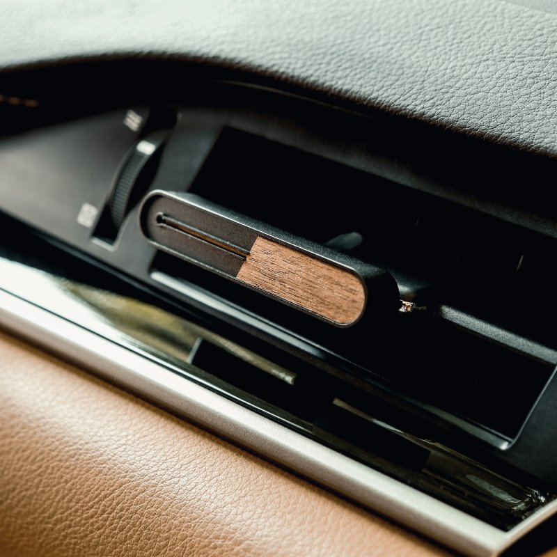 Wooden Car Air Freshener Perfume with Wooden Stick and Essential Fragrance Luxury Scent Gifts Car Ornament Daily Car Accessories
