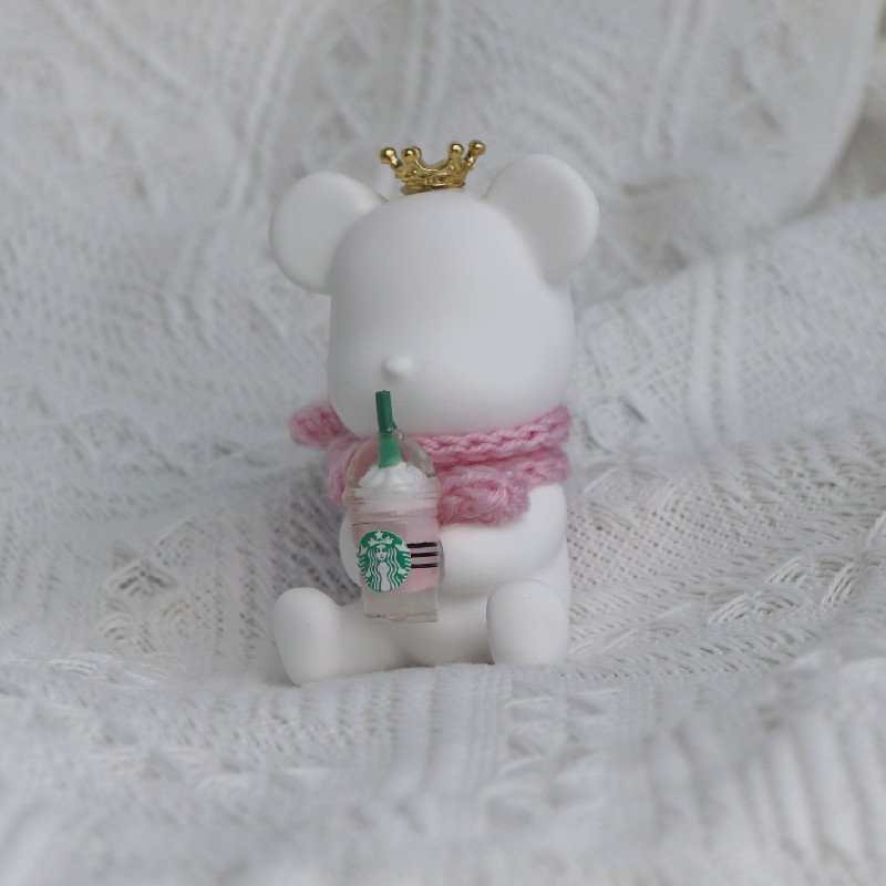 Wholesale Hot Cute Bear Shaped Scented Ceramic Aromatherapy Fragrance Essential Oil Diffuser Car Vent Clip Air Freshener