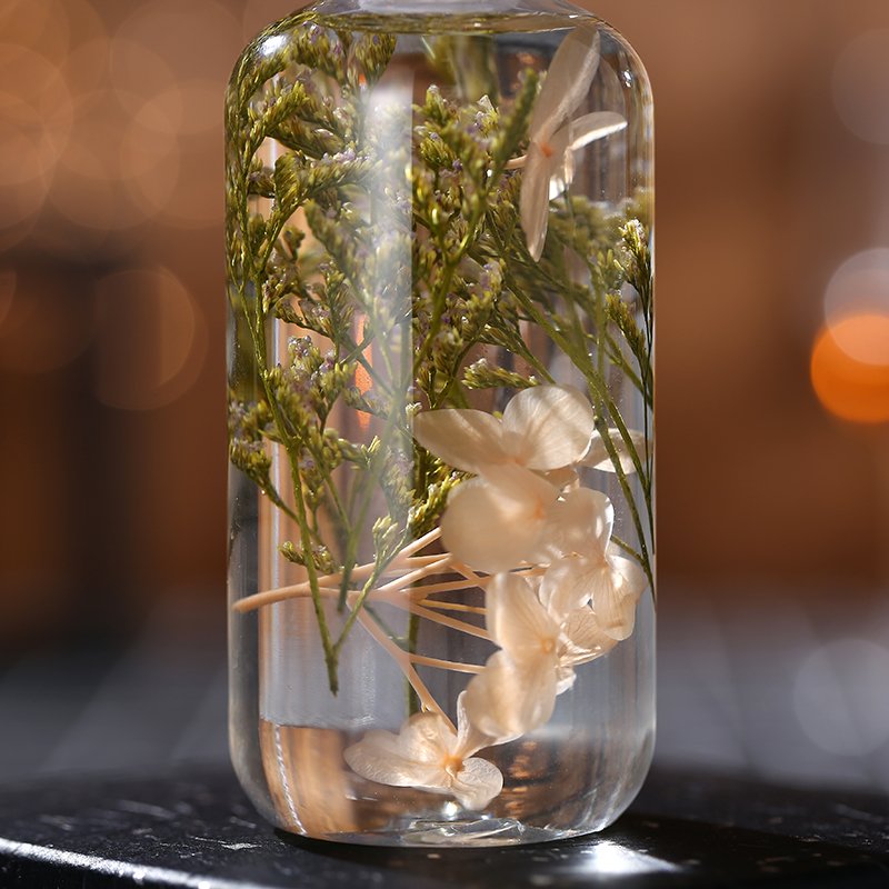 Home Eternal Flower Custom Commercial 260ML Bottle Scented Oil Air Freshener Home Fragrance Reed Diffuser With Stick