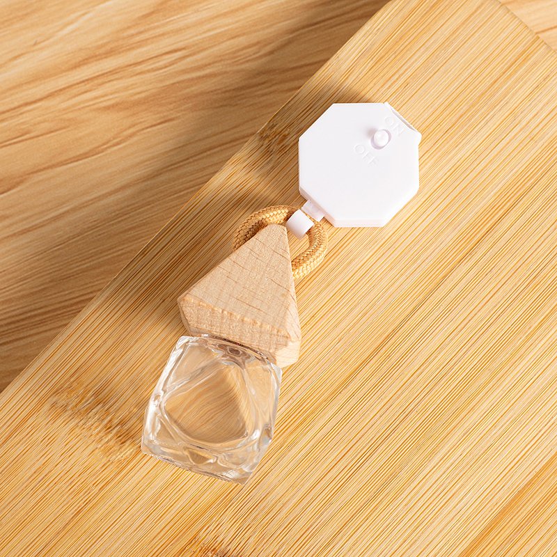 Easy-Pull Buckle Retractable Car Freshener Diamond Shaped Perfume Bottle with Car Mounted Fragrance Pendant Premium Accessory