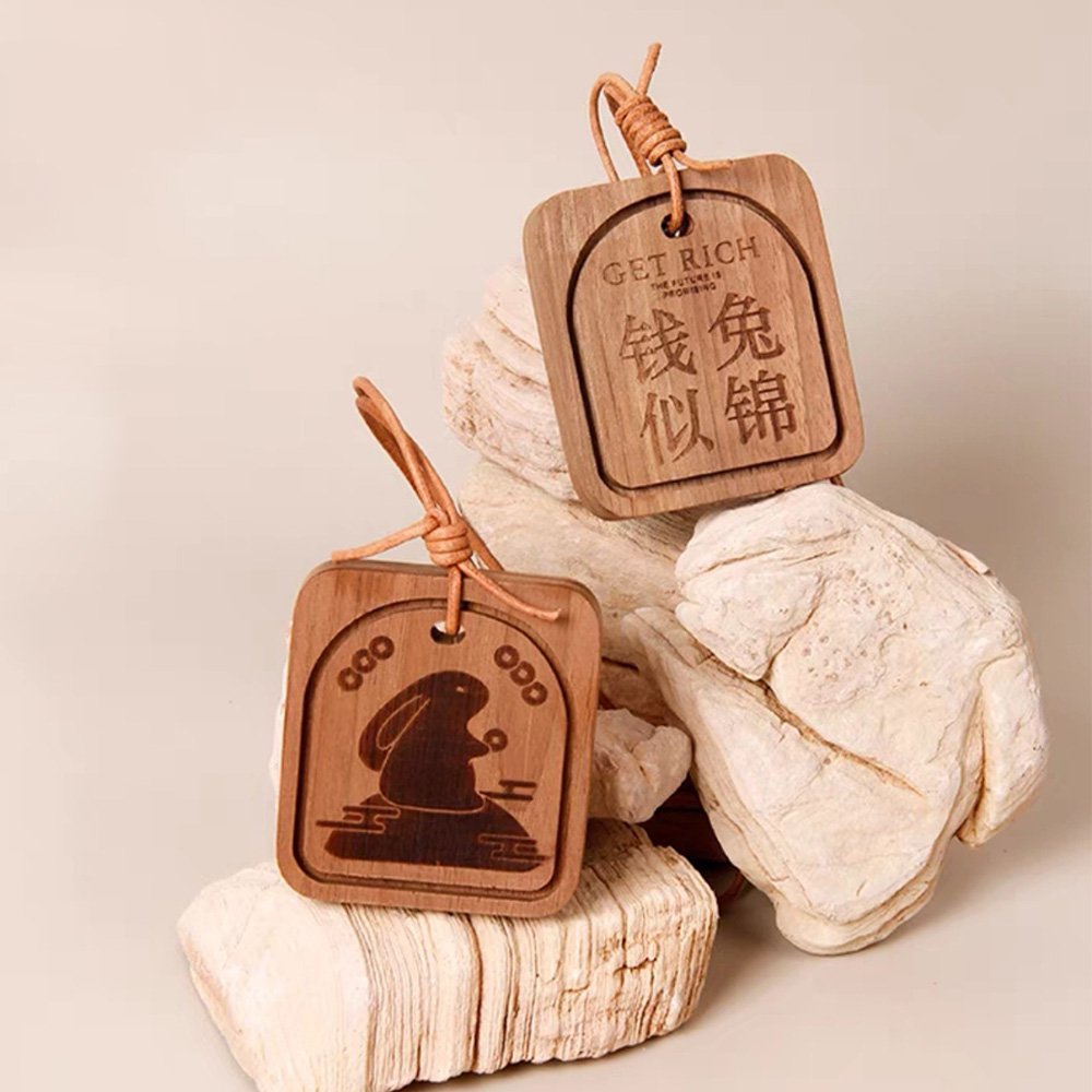 Cherry Wood Car Freshener Aroma Diffuser Hanging Design for Interior Air Freshening