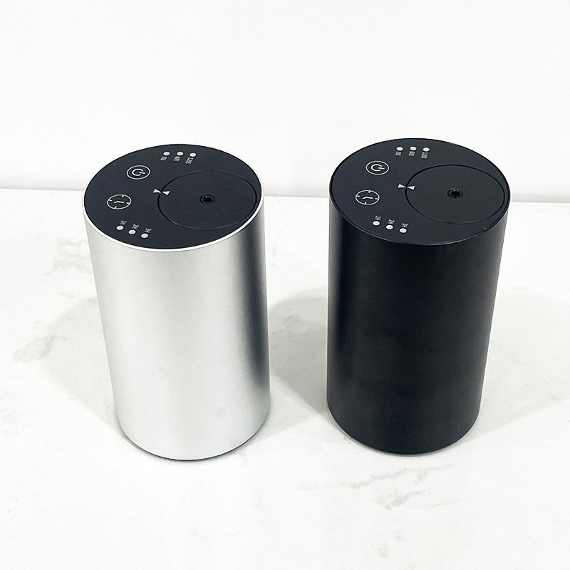 Wholesale Luxury Pure Essential Oil Car Diffusor Wireless Smart Spray Portable USB Rechargeable Waterless Car Scent Diffuser