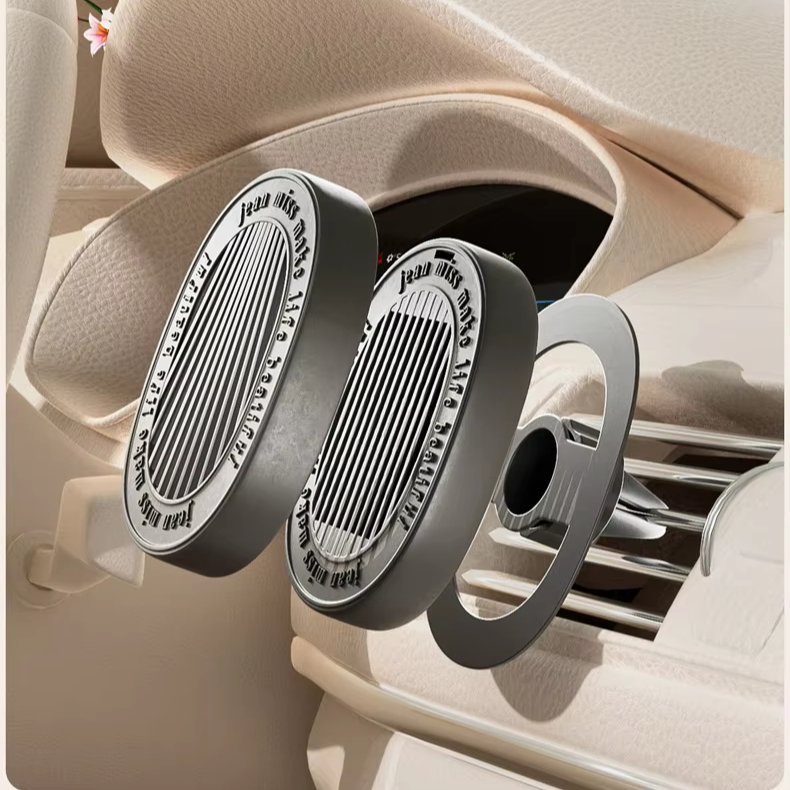 New Design Black Plastic Luxury Car Scent Diffuser Perfume Aromatherapy Air Freshener Car Freshener Manufacturer