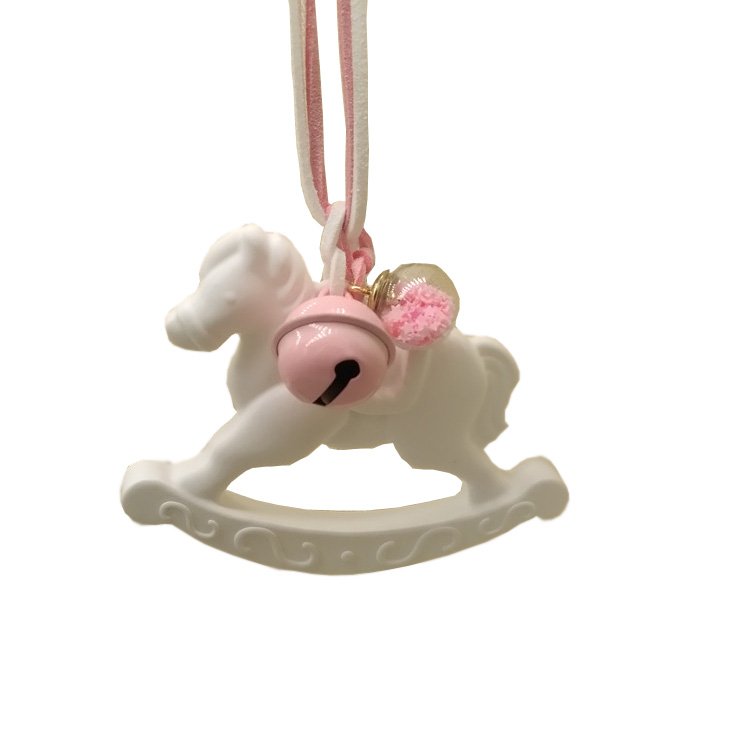 White Ceramic Horse Shaped Hanging Car Wardrobe Air Freshener Home Decoration Scented Porcelain Essential Oil Fragrance Diffuser