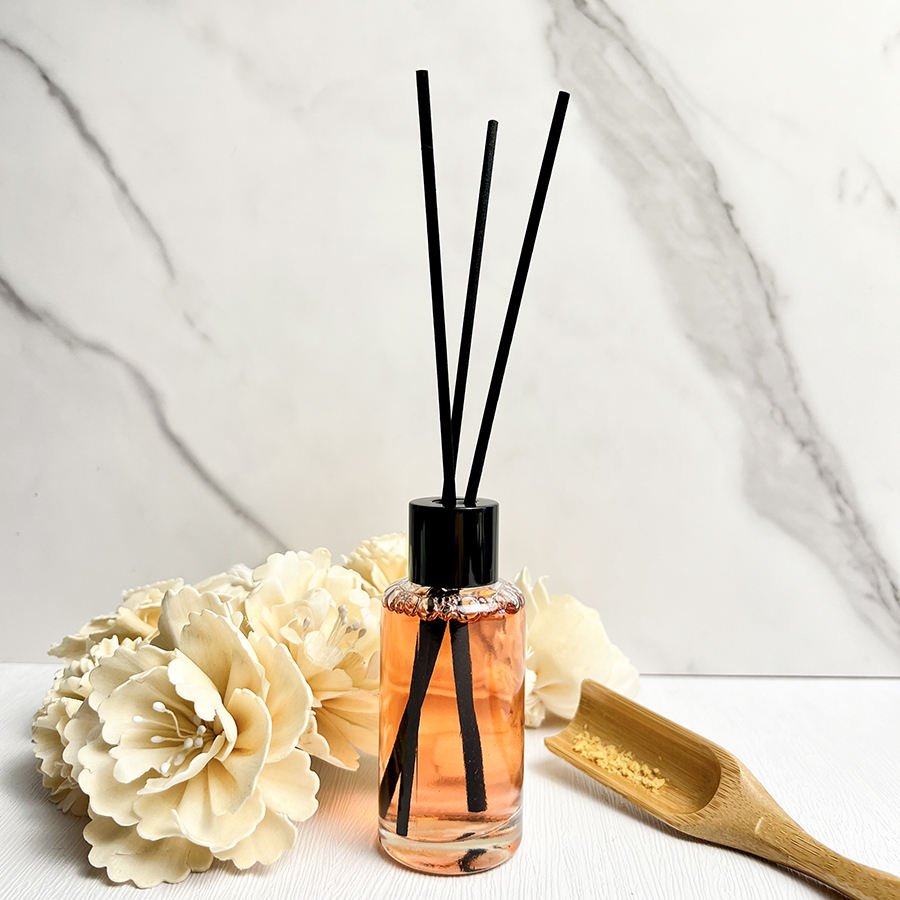 Customized Luxury 50ml Multi-Color Essential Oil Amber Glass Aromatherapy Bottle Reed Diffuser Bottle Car Air Freshener
