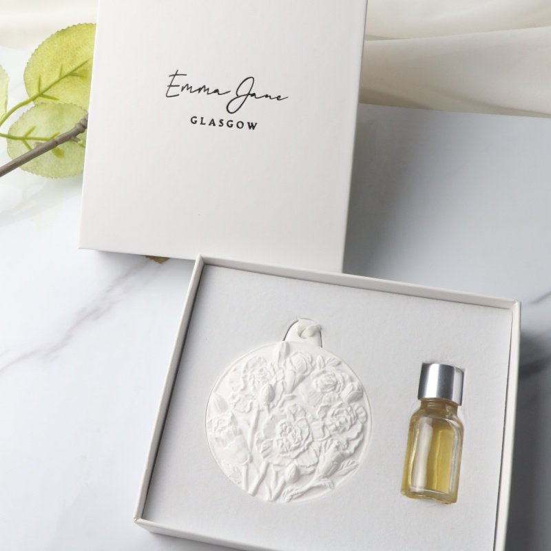 FinRu Customized Logo Luxury Perfume Gift Set Hanging Car Air freshener Ceramic Flower Porcelain Aroma Fragrance Oil Diffuser