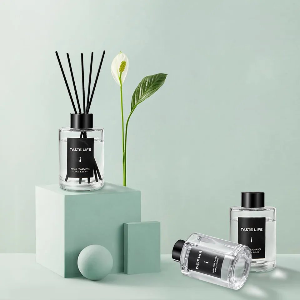 Empty 100Ml Perfume Essential Oil Aroma Reed Diffuser Bottle Sticks for Home Amber Glass Luxury Scenting Air Freshener