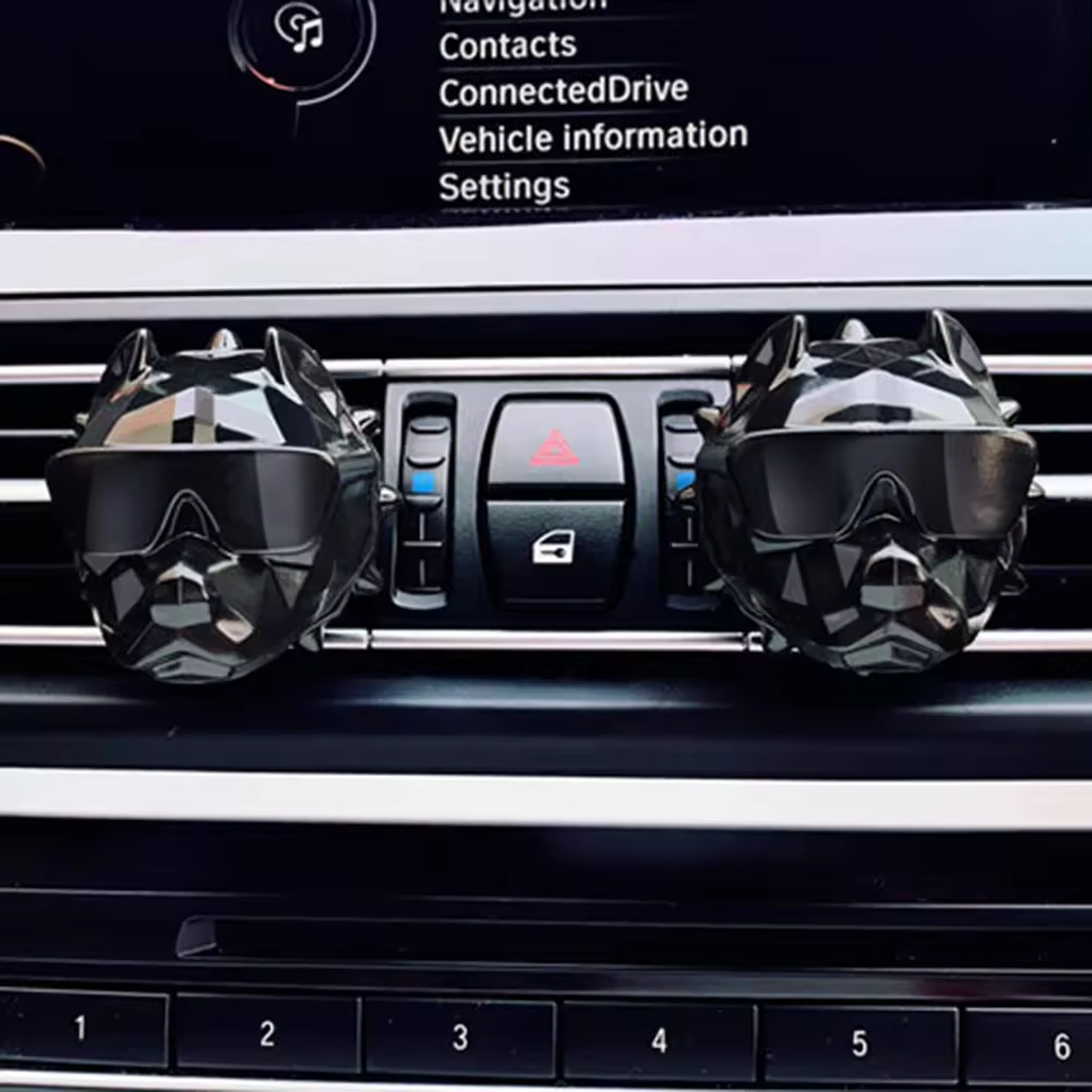 Factory Direct Sales Bulldog Customized Car Air Clip Car Interior Vent Fragrance Odor Diffuser Car Air Freshener