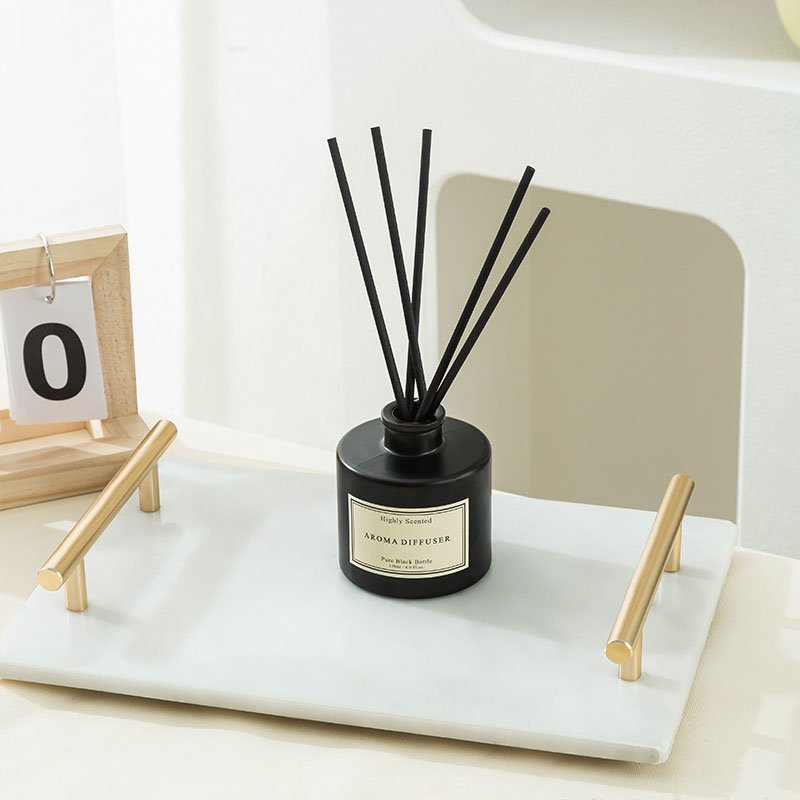 Custom Aroma Diffuser Matte Black Reed Diffuser Reed Diffuser Glass Bottle with Rattan