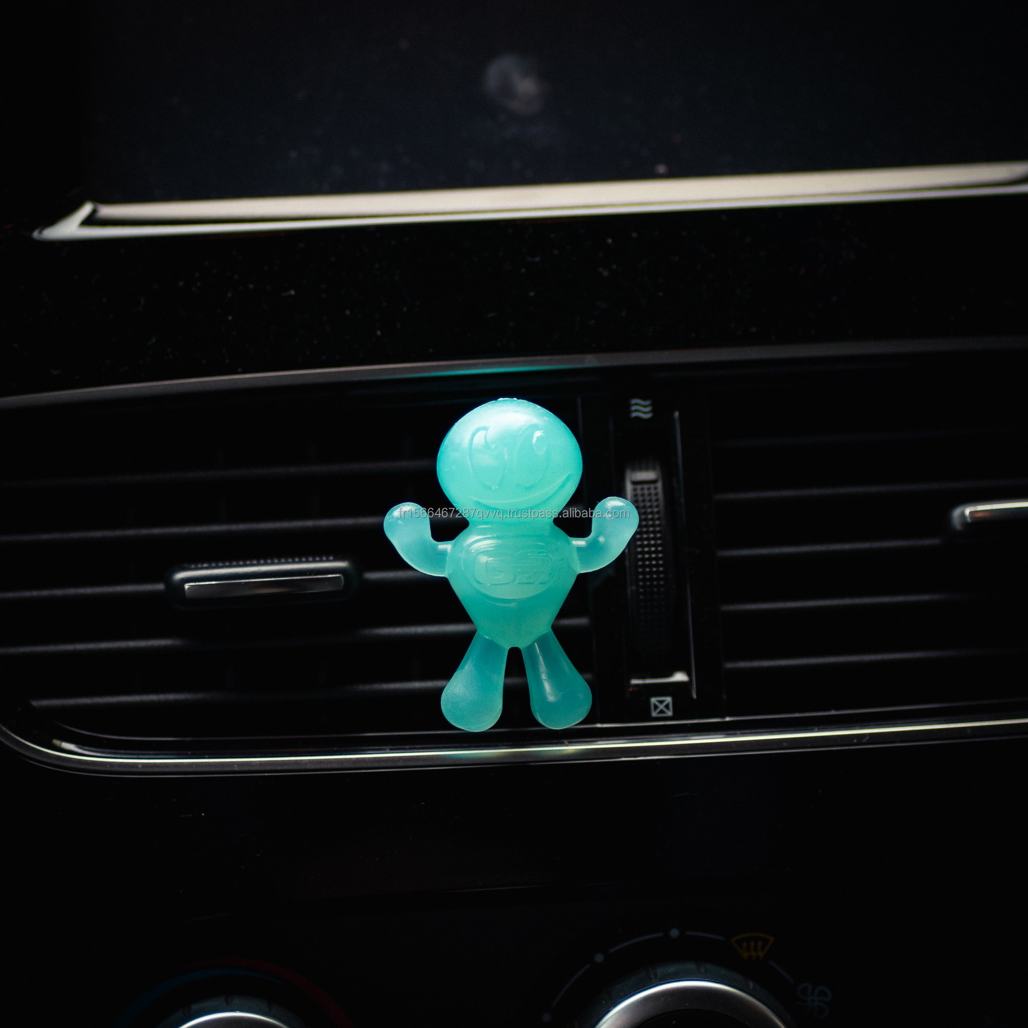 GS27 Premium Car Air Fresheners DEOCAR TITAN Lagoon French Fragrance Modern Solid Car Perfume with Clip Vent Home Ocean Scent