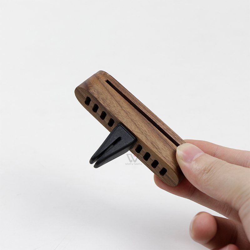 Long lasting scented Wood fragrance factory price custom vent clip car air freshener logo double scent car perfume clip