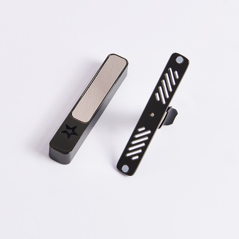 Custom Logo Wholesale Luxury Interior Vehicle Perfume Diffuser Vent Clip Smell Diffuser Custom Car Air Freshener for Cars