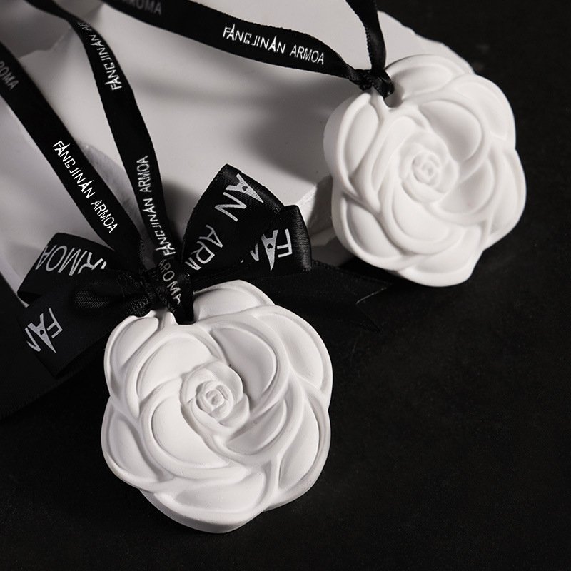 Car Fragrance Pendant Long-lasting Car perfume Pendant with camellia shape strong aroma car perfume