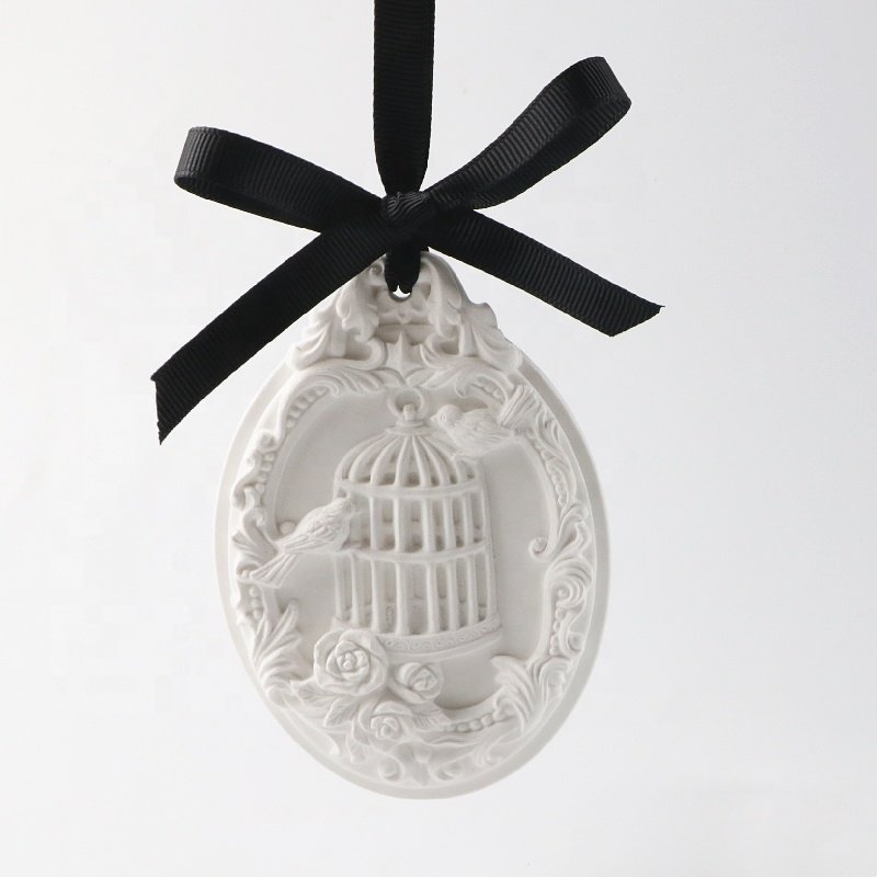 Hot Sell Home Hanging Car Pendant Decoration Air Freshener Aroma Fragrance Scented Ceramic Porcelain Flower Oil Diffuser