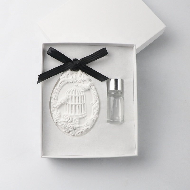 Hot Sell Home Hanging Car Pendant Decoration Air Freshener Aroma Fragrance Scented Ceramic Porcelain Flower Oil Diffuser