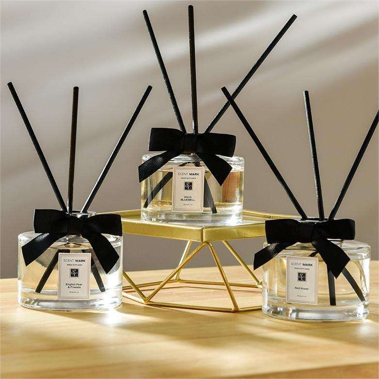Hot High-End Multiple Odors Private Label Glass Bottle Reed Diffuser Air Freshener Smokeless aromatherapy