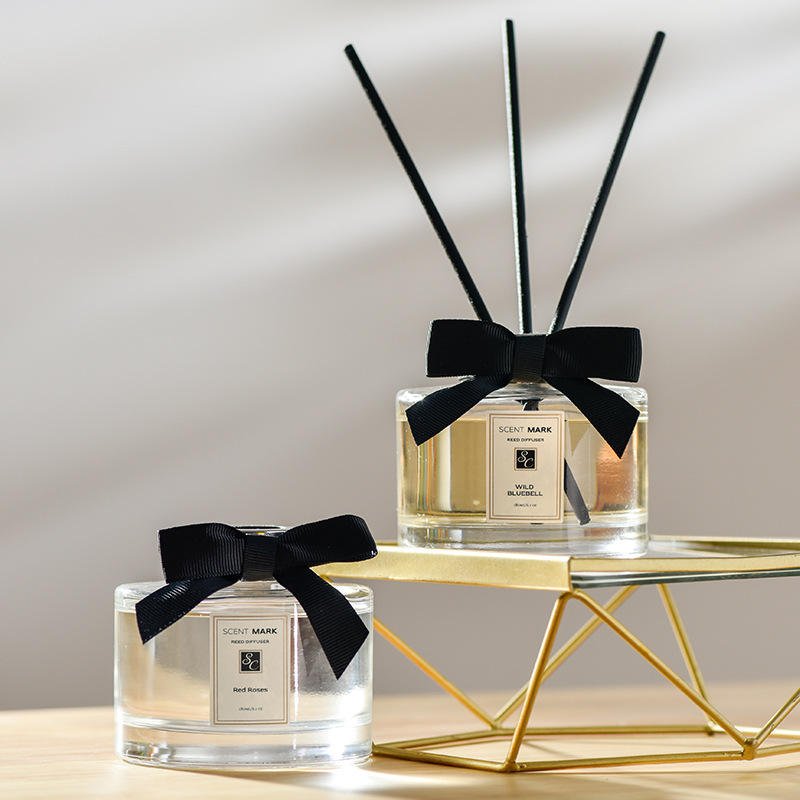 Hot High-End Multiple Odors Private Label Glass Bottle Reed Diffuser Air Freshener Smokeless aromatherapy
