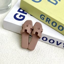 Taupe-slipper