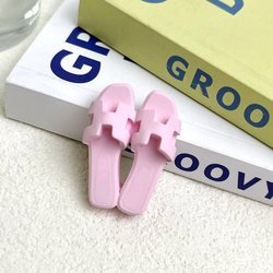 Pink-slipper