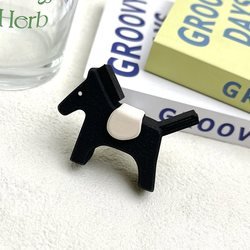 Black-pony
