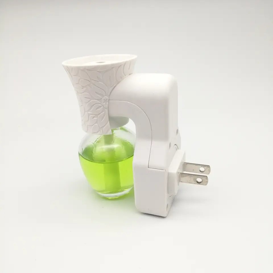 Flat pin or Round pin rotatable Customized Home Fragrance Scented Essential Oil Refill Plug in Electric Air Freshener