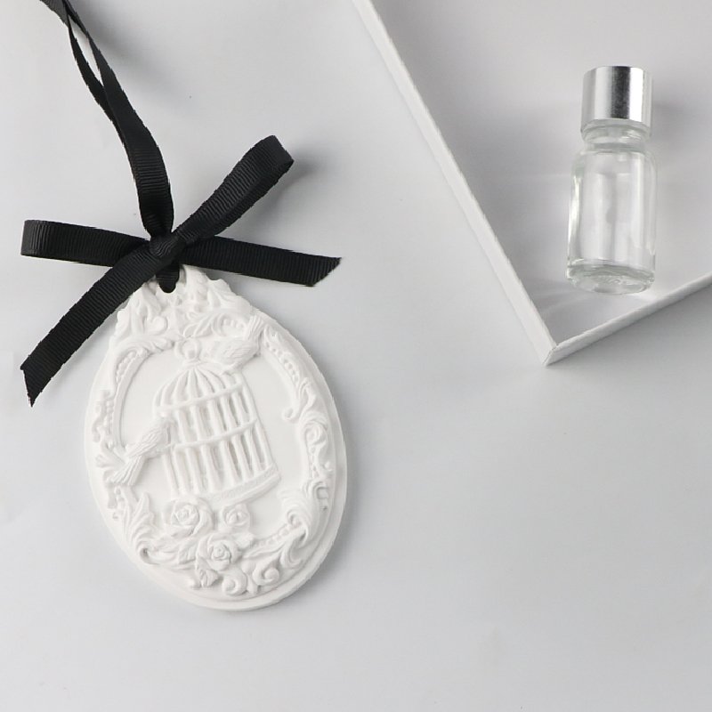 Factory Wholesale Wardrobe Car Air Freshener Hanging Aroma Plaster Scented Ceramic Porcelain Fragrance Essential Oil Diffuser