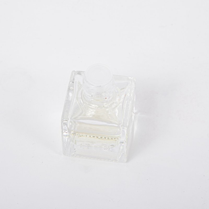 Mint Sandalwood Bamboo Scent Professional Car Perfume Car Air Freshener Diffusers Hanging Parfum Branded Car Vent Air Freshener